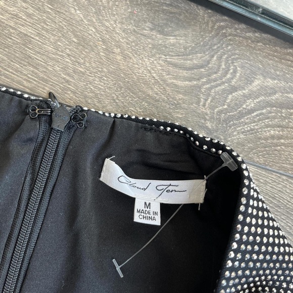 Cloud ten rhinestone studded skirt - Picture 4 of 5